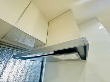 新品交換済のレンジフード