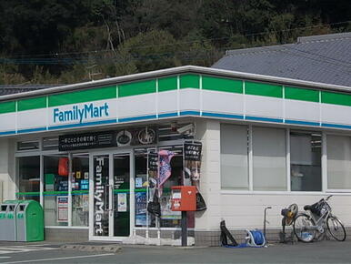 ファミリーマート