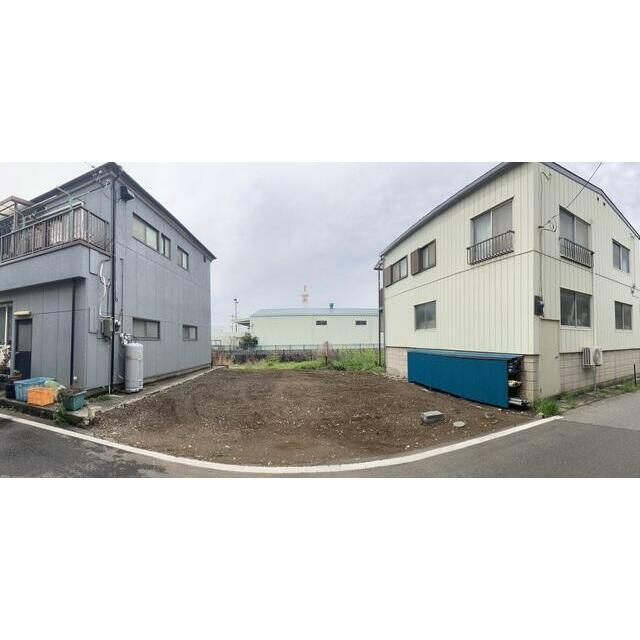 １号棟　現地更地写真　 お日様や風、地面と対話ができる場所があるお家