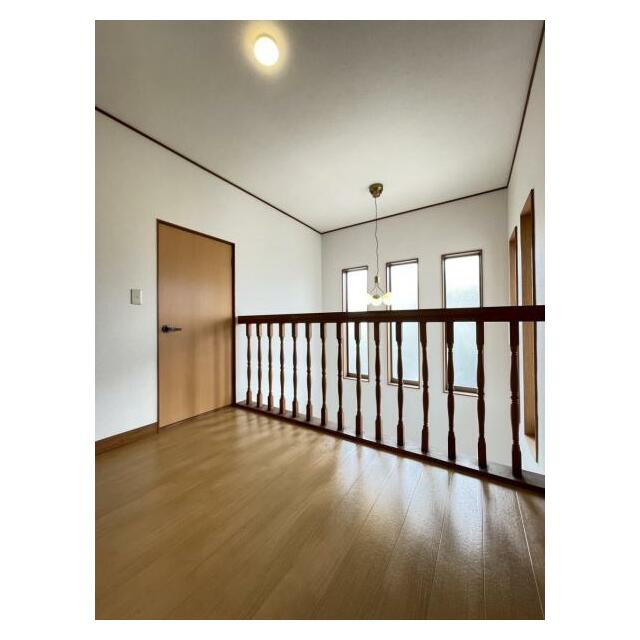 2階からも家族の見送りもできる開放感たっぷりの吹き抜けスペース＾＾