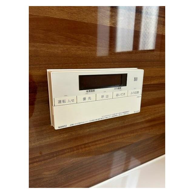 「浴室」給湯器パネルのお写真です。