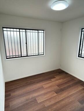 「3F納戸」約6帖の納戸がございます。