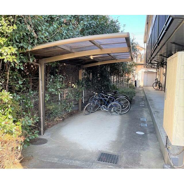 屋根付き駐輪場