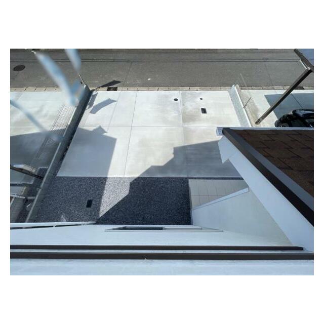 カースペース3台！並列駐車もできます！親戚や友人が遊びに来ても安心♪急な来客にも対応できますね＾＾