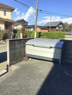 敷地内ゴミストッカー