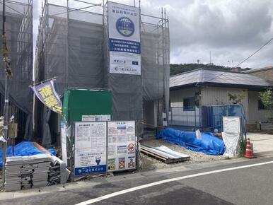 日を重ねるごとにこの佇まいに愛着が湧いてきそう（1号棟）