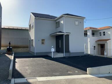 毎日がもっと特別になる場所（2号棟）