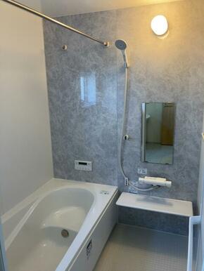 お風呂で疲れを洗い落として心地よく1日終了（2号棟）