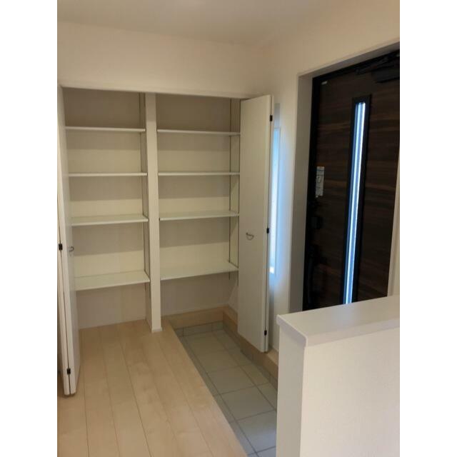 ものが多い人にとって収納力はやっぱり大事なチェックポイント（2号棟）