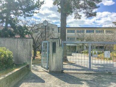 西宮市立甲陵中学校