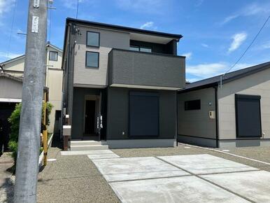 未来を鮮やかに彩る住まい（1号棟）