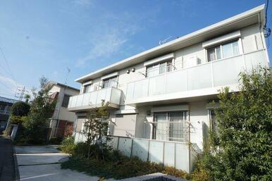 建物構造は軽量鉄骨造♪