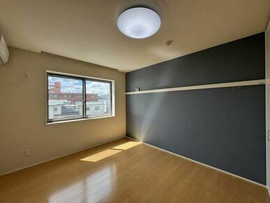 洋室（７．９帖）