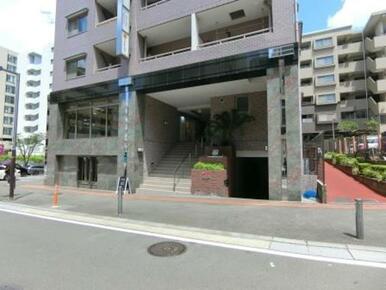 ★キレイなエントランスです★