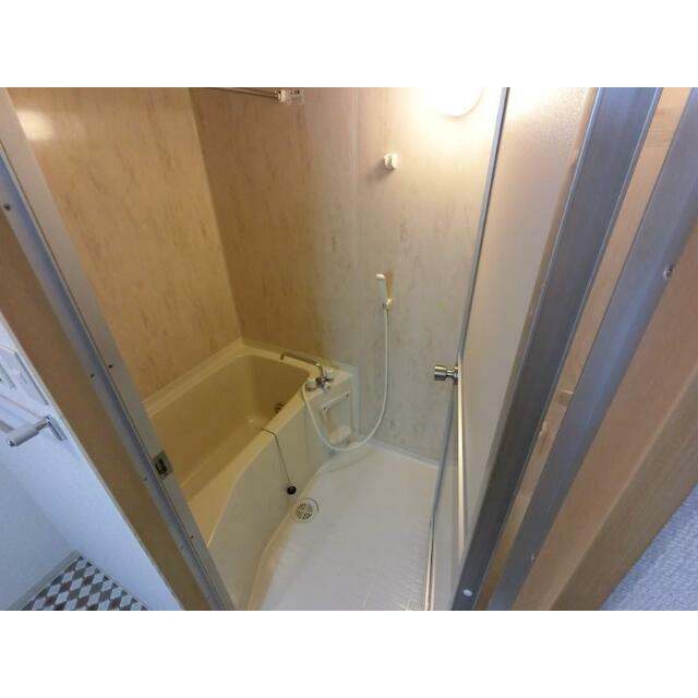 追い炊き機能付バス