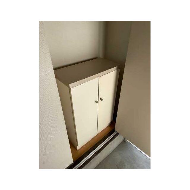 シューズボックス