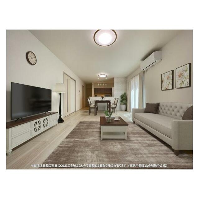 開放感のあるゆとりあるリビング。採光にもこだわった居心地の良い空間です♪