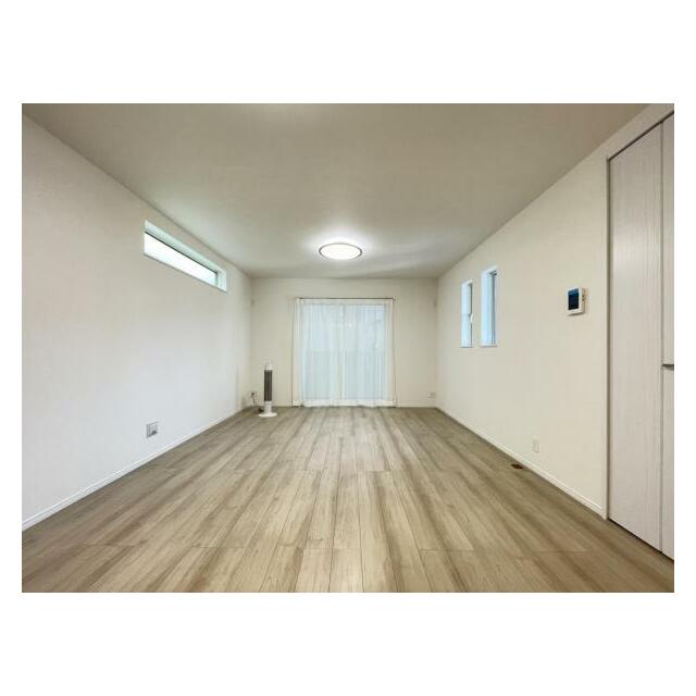 ゆとりある広さと明るさでホッとくつろげるスペースになっています！