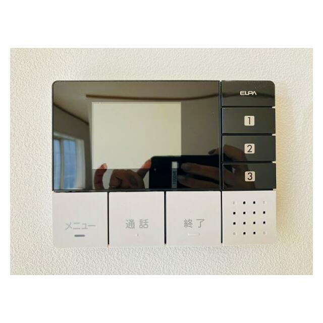 「インターホン」モニターホン付きに新品交換済みで来客時も安心です