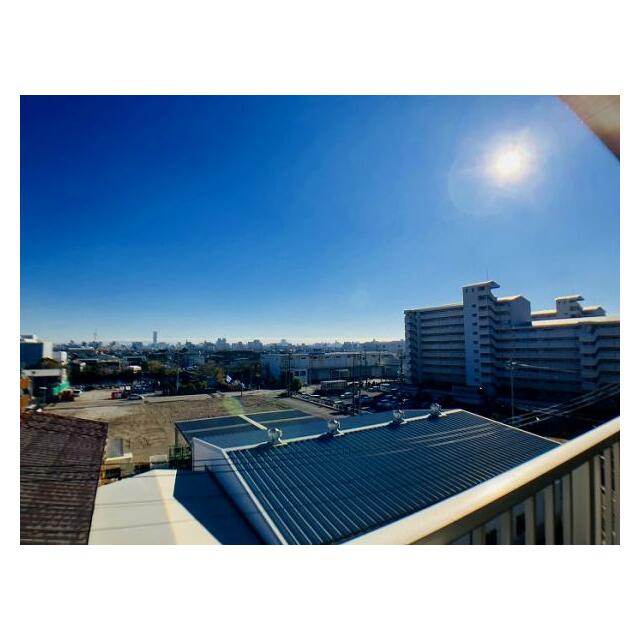 「バルコニー」バルコニーからの眺望です。