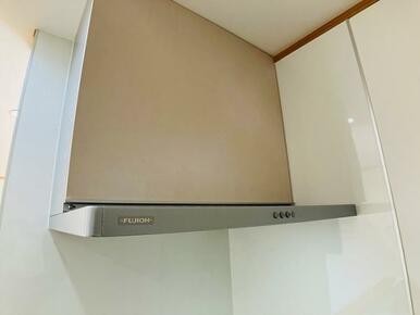 「キッチン」レンジフード新品交換済みです
