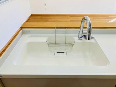 「キッチン」お掃除らくらくのマルチシンクに新品交換済みです。
