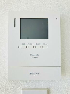 「設備」モニターホンで安心。新品交換済です。