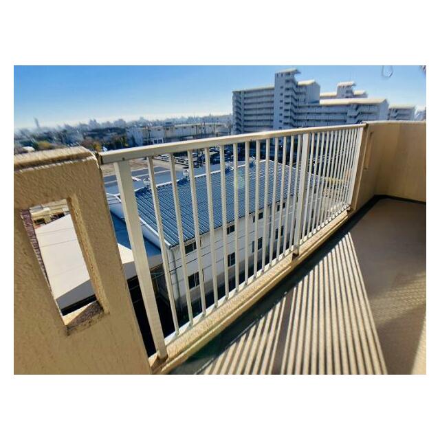 「バルコニー」バルコニーの様子です。