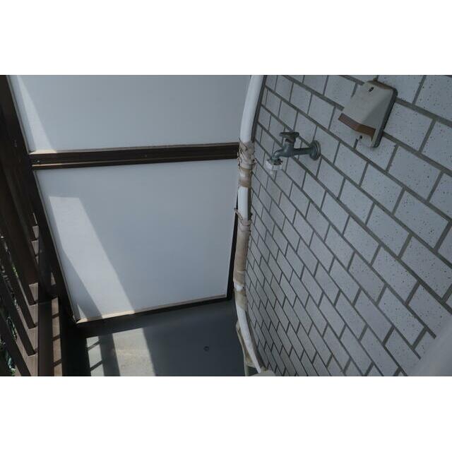 バルコニー　洗濯機置場