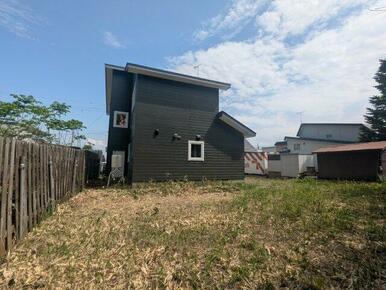 整地すれば駐車場として利用可能