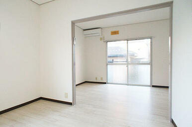 洋室10.5帖　※前回写真