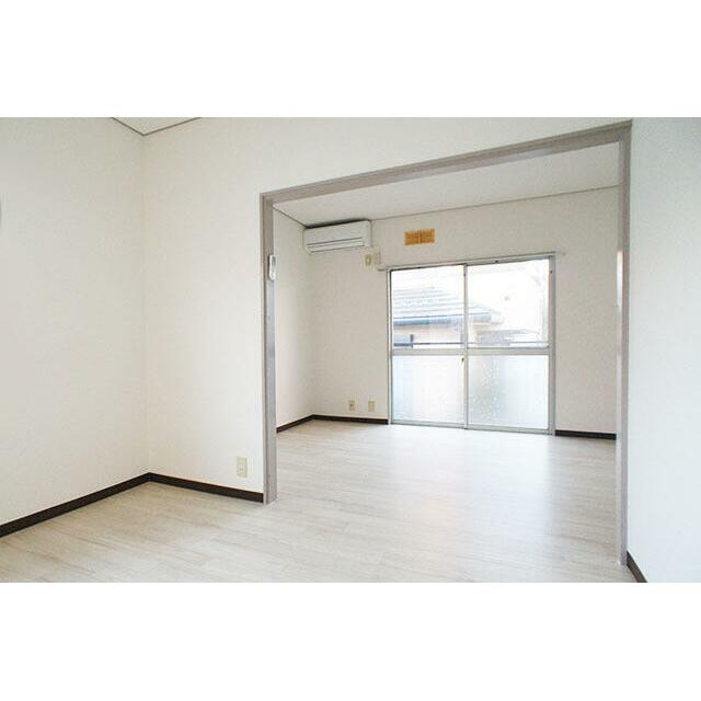 洋室10.5帖　※前回写真