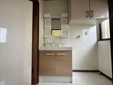 水が流れやすく、汚れがたまりにくい設計でお手入れも楽々！