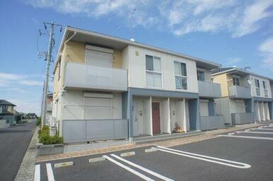 ■積水ハウス施工の賃貸住宅「シャーメゾン」駐車場２台付です