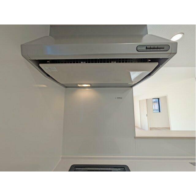 油汚れもしっかりガードするレンジフード。※撮影：1/14