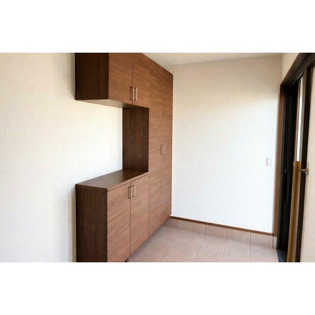 たっぷり収納できるシューズボックス！