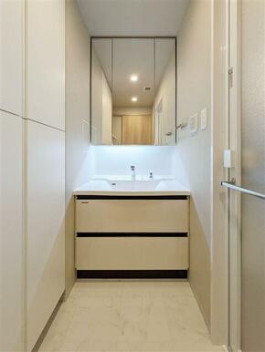 （参考）１４０２号室〈Ｗｈｉｔｅ〉　洗面台