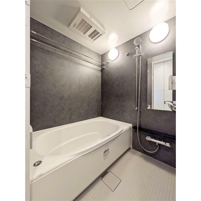 （参考）１４０２号室〈Ｗｈｉｔｅ〉　浴室