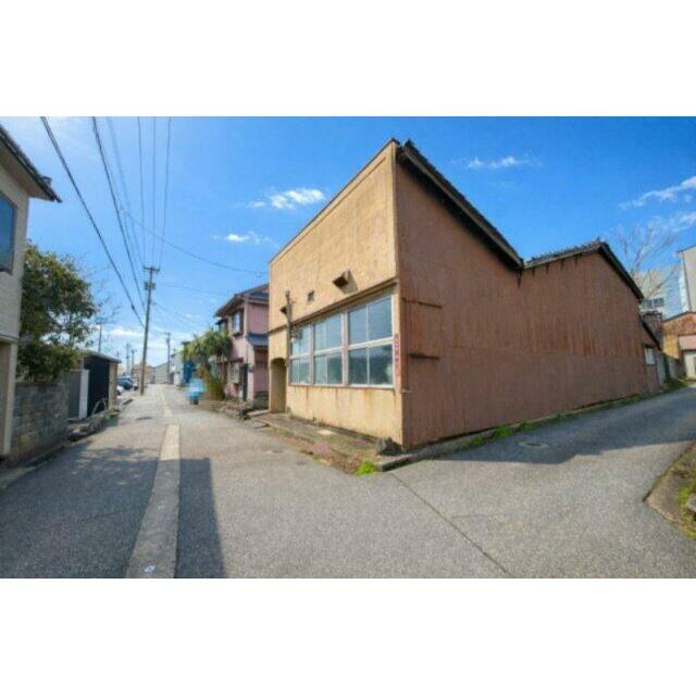 前面道路は4.7mの公道！融雪装置付きです◎