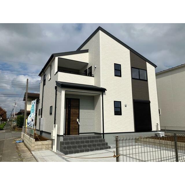 日を重ねるごとにこの佇まいに愛着が湧いてきそう（1号棟）