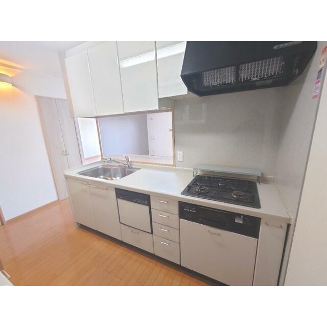 三口グリル付きシステムキッチン！