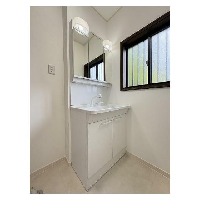 洗面所「洗面台」新品交換済みです