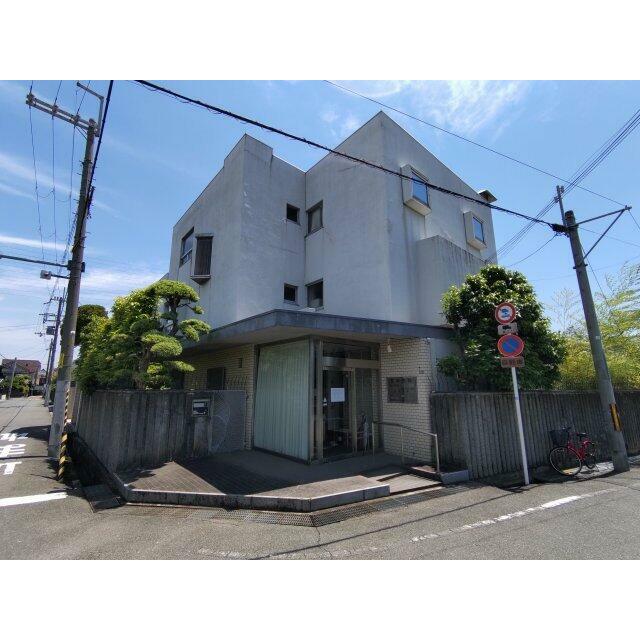 花田内科医院　徒歩4分(約270ｍ）