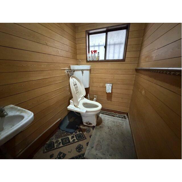 シンプルで使いやすいトイレです