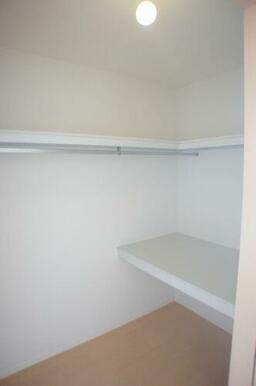 【ＷＩＣ】洋服はもちろん寝具や季節家電、スーツケースｅｔｃ家中の物をまとめて収納しちゃって下さい！