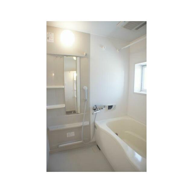 【浴室】１日の終わりは清潔感のある快適な空間で、ゆっくりと疲れを癒してください♪