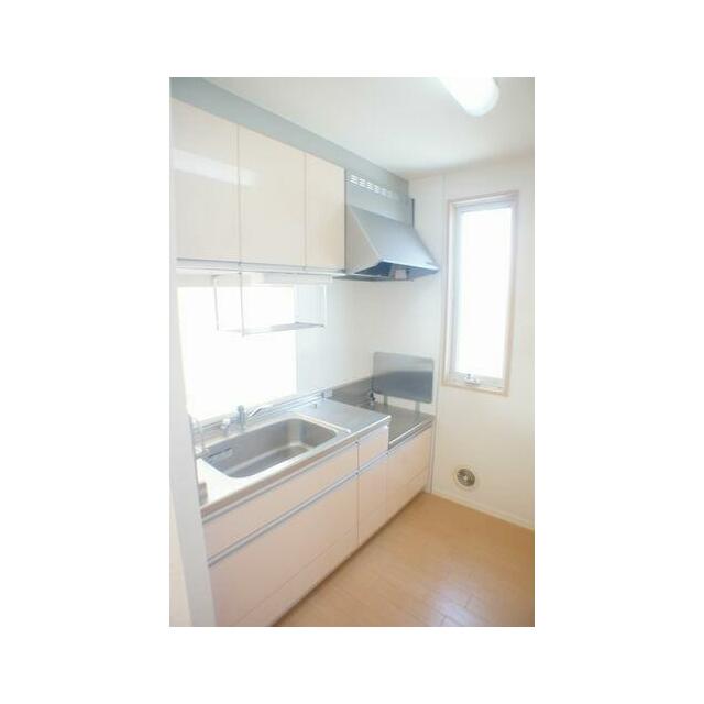 【キッチン】人気の対面式ですので、料理をしながら家族の様子も見ることが出来ます！