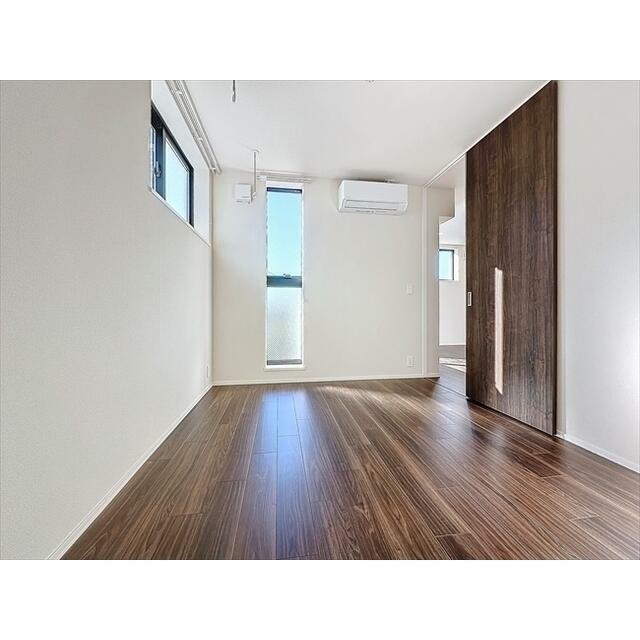 ２面採光で明るいお部屋です