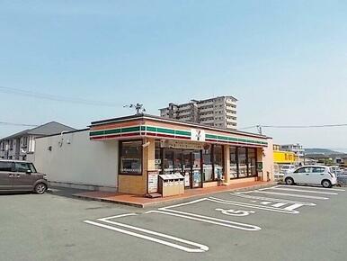 セブンイレブン鶴羽田店