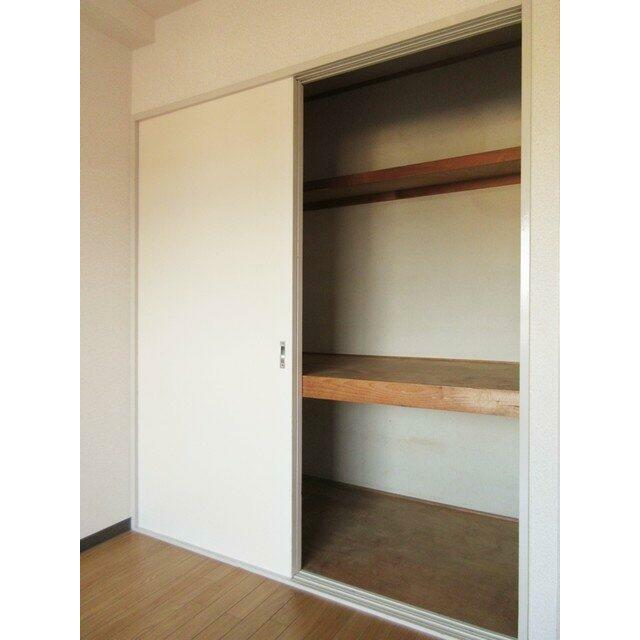 洋室１　※別号室の参考写真(現況優先・仕様違いの場合あり)